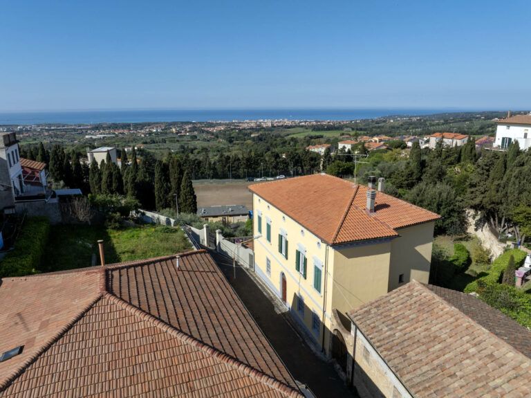 Villa Biasci Ristrutturata Rosignano Marittimo
